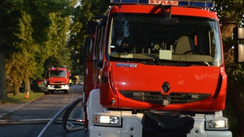 Pożar kombajnu zbożowego podczas prac polowych