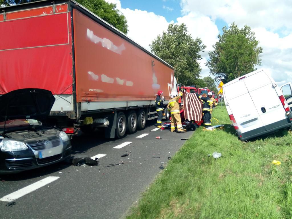 malechowo-karambol-na-drodze-siedem-osob-poszkodowanych-w-tym-7miesieczne-dziecko Malechowo. Karambol na drodze. Siedem osób poszkodowanych, w tym 7-miesięczne dziecko