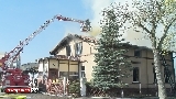 Łobez. Pożar opuszczonego biurowca przy ulicy Łoźnickiej
