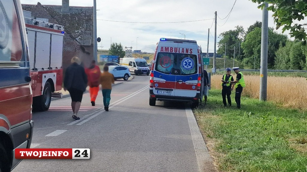 osobowka-wjechala-pod-pendolino-sa-osoby-poszkodowane-w-tym-dzieci Osobówka wjechała pod Pendolino. Są osoby poszkodowane, w tym dzieci