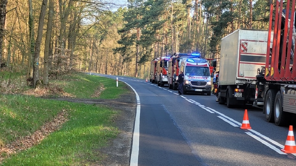 tragiczny-wypadek-drogowy-w-boleszkowicach-nie-zyja-dwie-osoby Tragiczny wypadek drogowy w Boleszkowicach. Nie żyją dwie osoby
