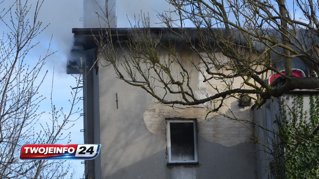Łobez. Pożar pustostanu na Młyńskiej