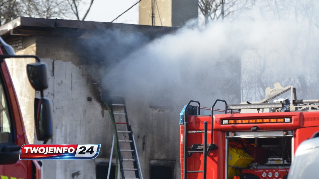 Łobez. Pożar pustostanu na Młyńskiej