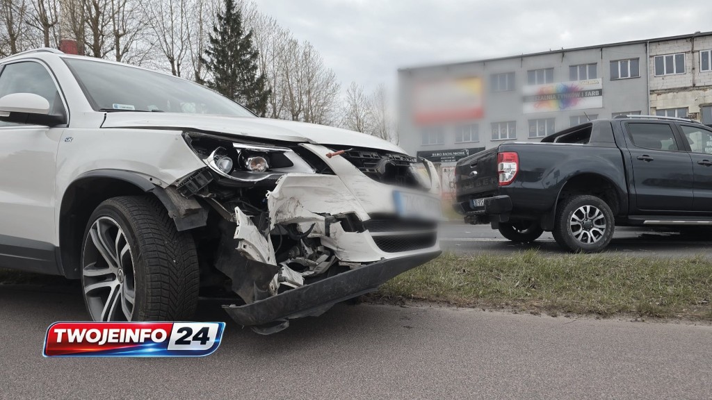 Kolizja na Słowiańskiej w Koszalinie. Zderzyły się cztery pojazdy