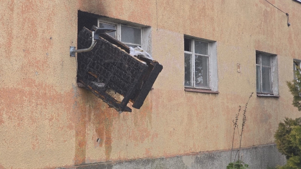 Pożar mieszkania. Dwie osoby poszkodowane