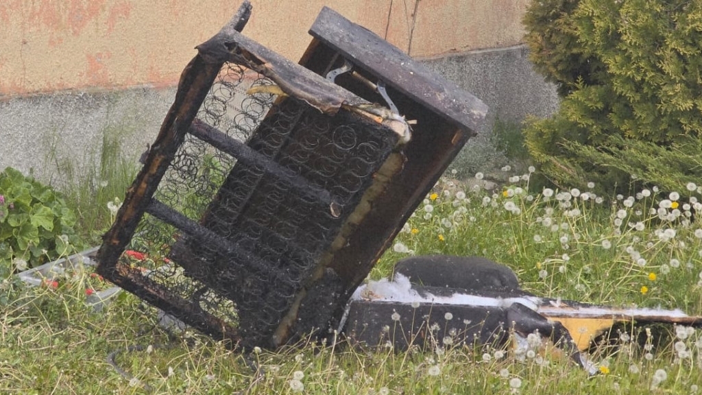 Pożar mieszkania. Dwie osoby poszkodowane